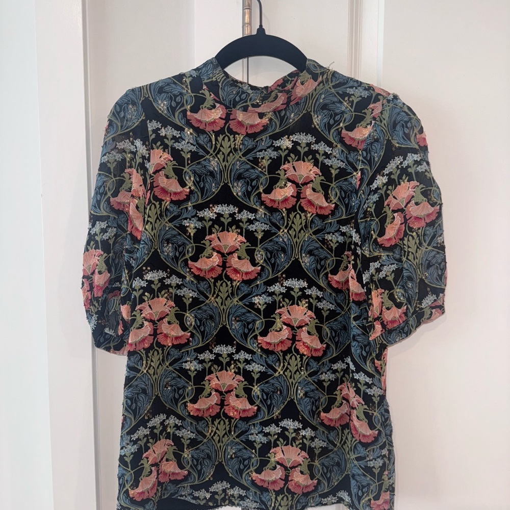 Meadow Rue by Anthropology Beautiful Floral Patterned Women's Top